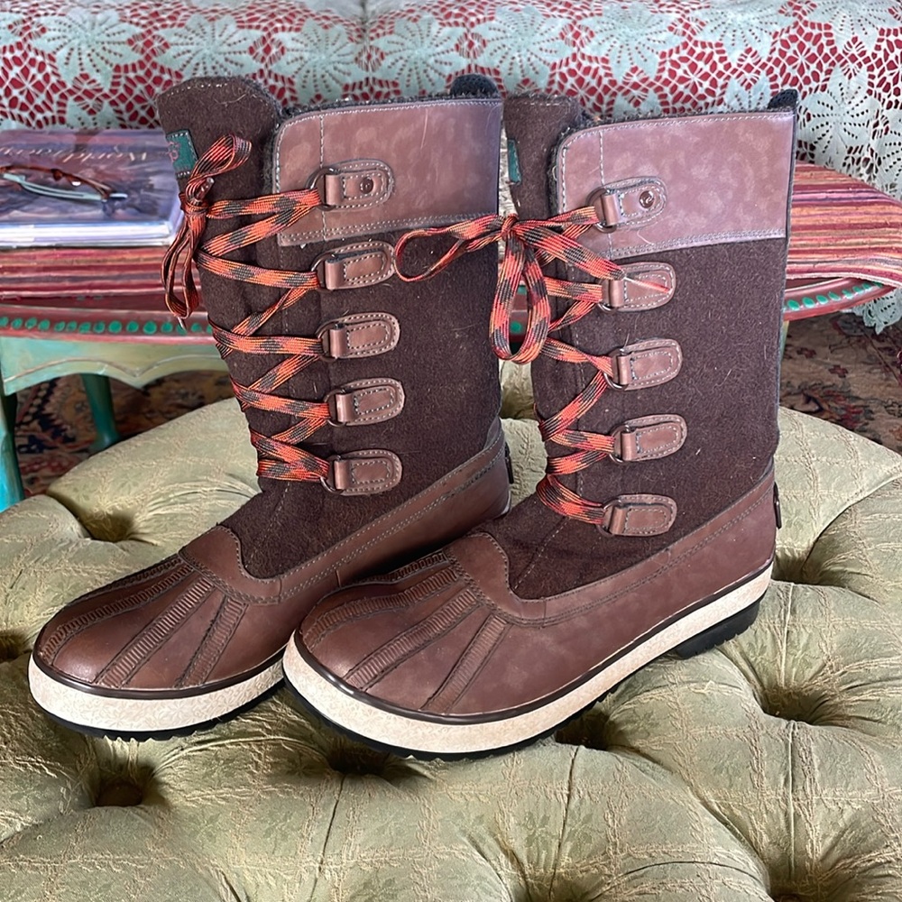 UGG Australia Baroness Boots - great condition.